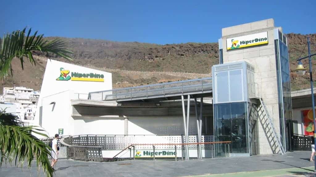 SuperDino storefront in Canary Islands